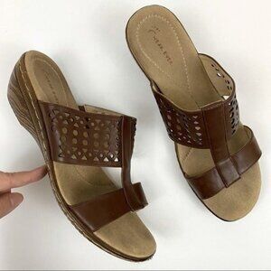Wear. Ever. by BareTraps Mags Brown Laser Cut Out Wedge Sandals Women’s 10
